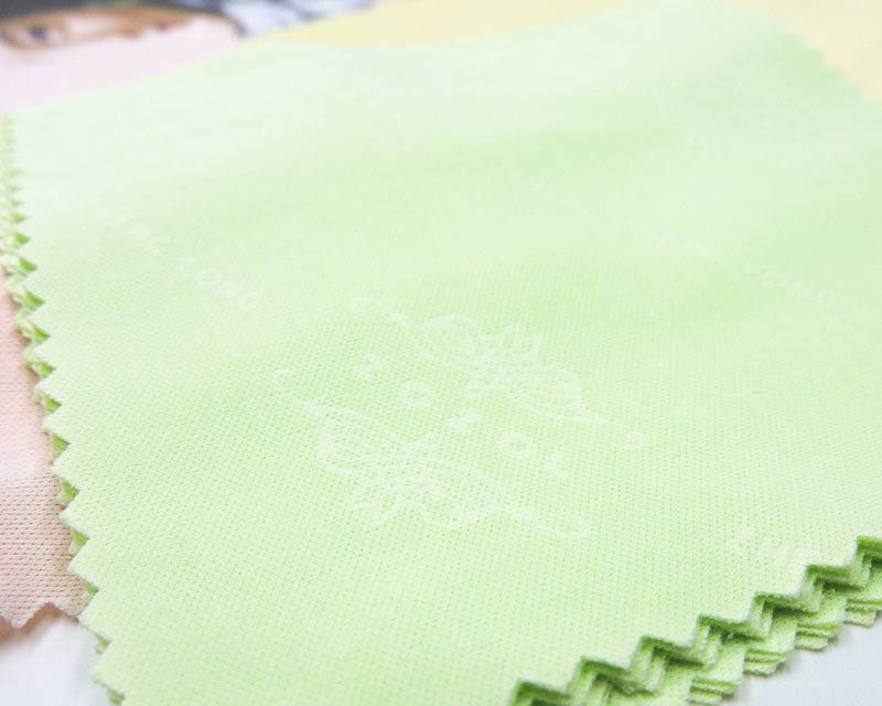 Wood Pulp Compound Spunlace Nonwoven Fabric 10-320cm Customised Width For Glasses Cloth 0