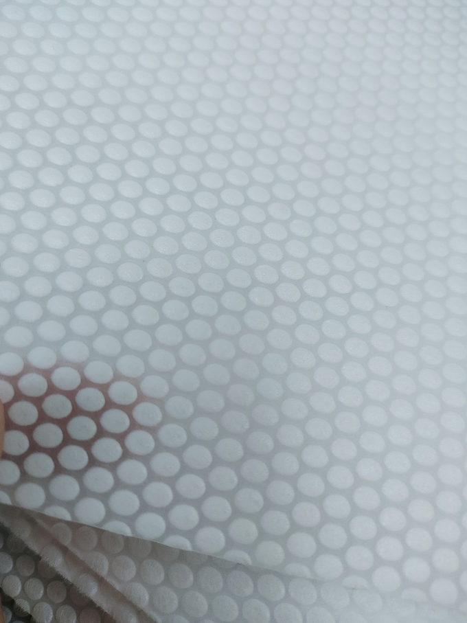 PP Bubble Nonwoven Fabrics Anti Slip For Disposable Hotel Slippers 1